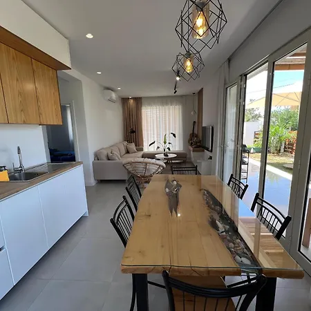 펜션 Lumiere House *