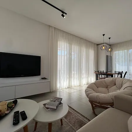 Lumiere House Σπίτι διακοπών