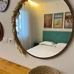Lumiere House Дом отдыха Baks-Rrjoll