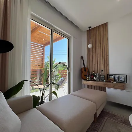 Lumiere House Baks-Rrjoll