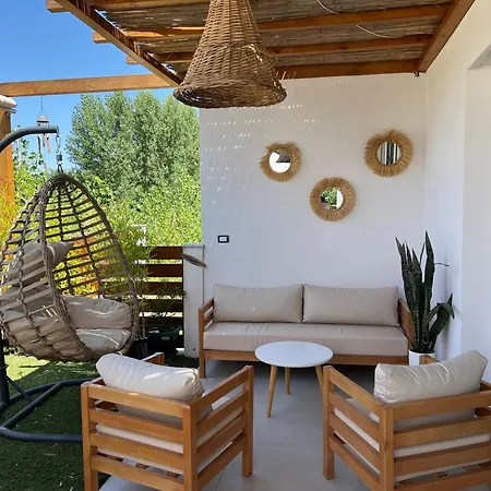 Lumière House Hébergement de vacances Baks-Rrjoll