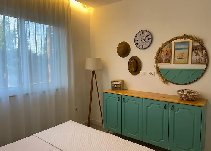 Lumière House * Baks-Rrjoll